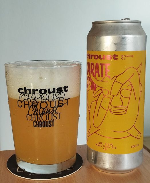 Chroustovic kráva na návštěvě u Slona